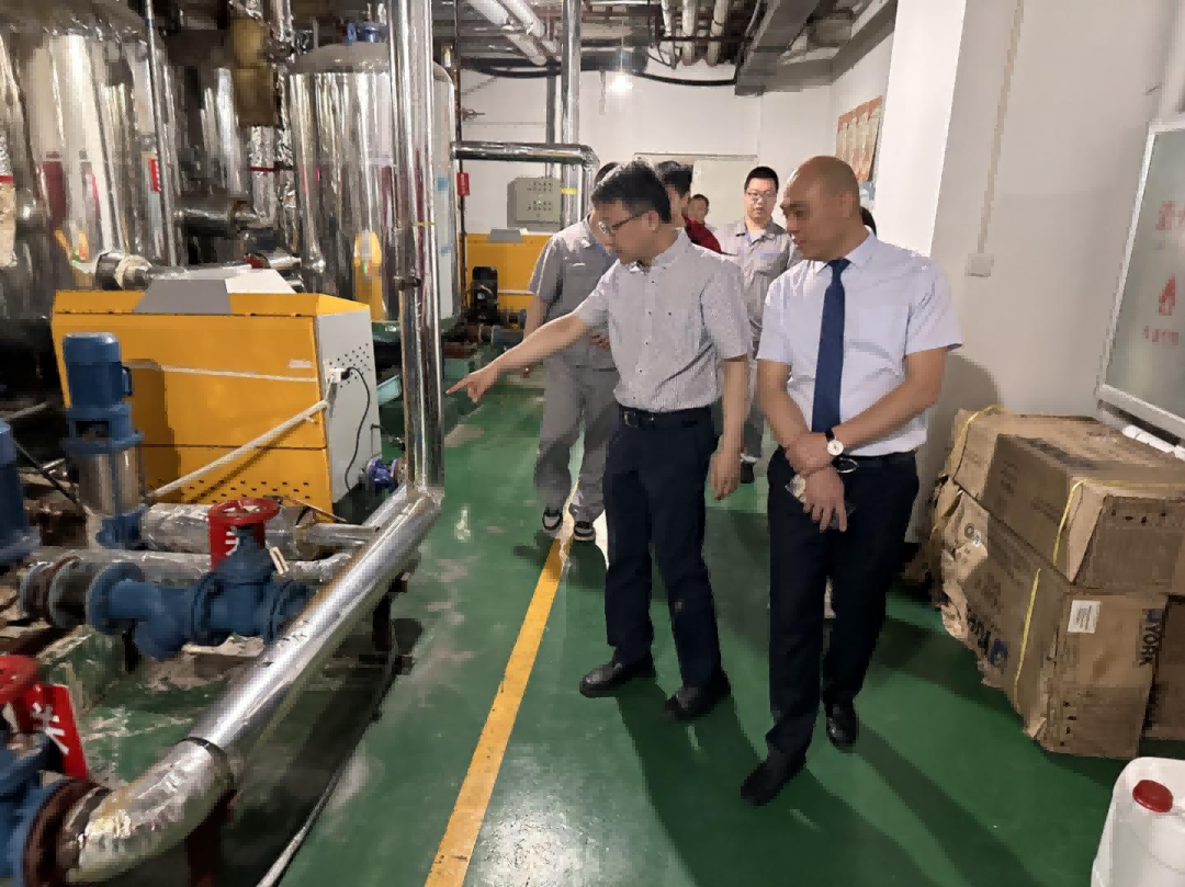 會務(wù)集團(tuán)領(lǐng)導(dǎo)檢查安全生產(chǎn)工作